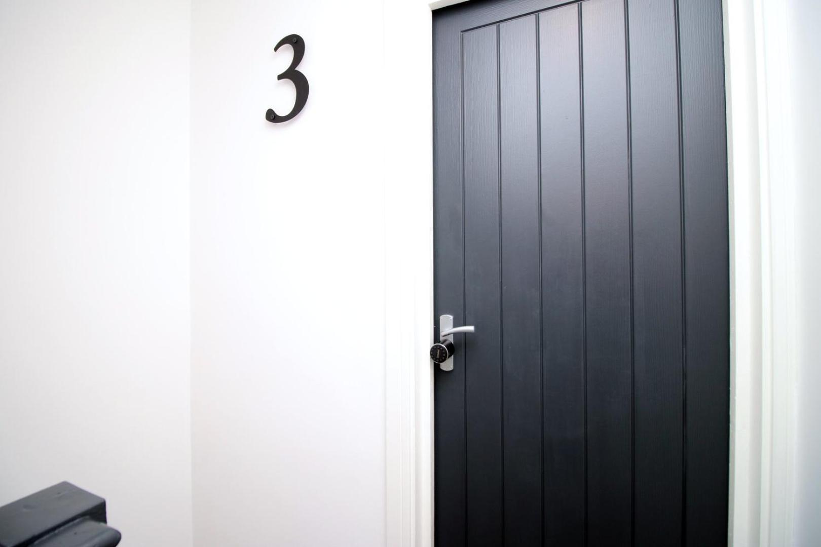 Boutique One Bedroom Apartment Cardiff Exterior photo