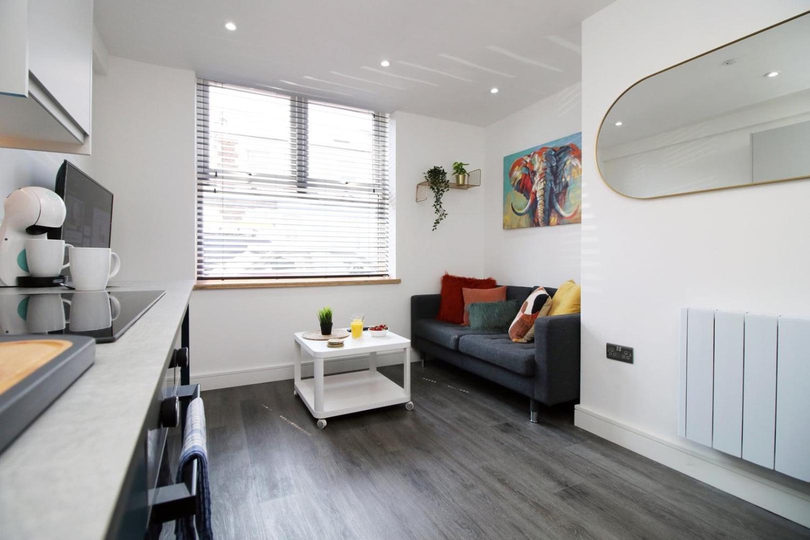 Boutique One Bedroom Apartment Cardiff Exterior photo