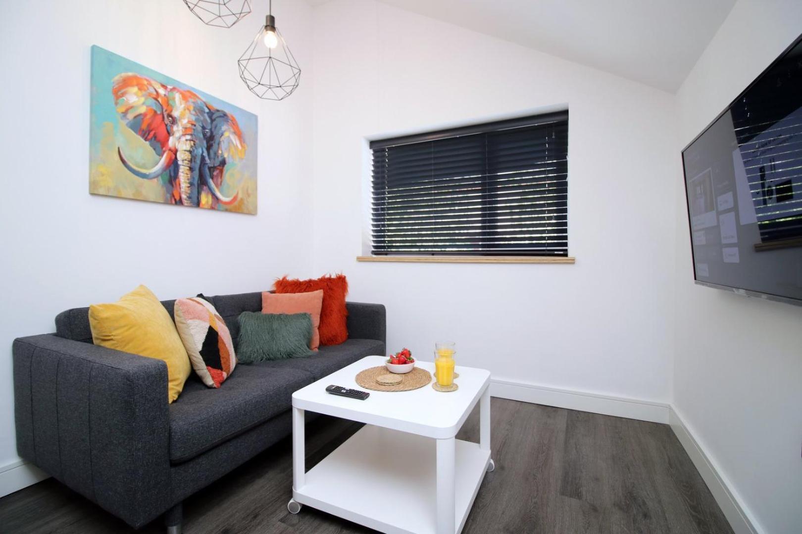 Boutique One Bedroom Apartment Cardiff Exterior photo